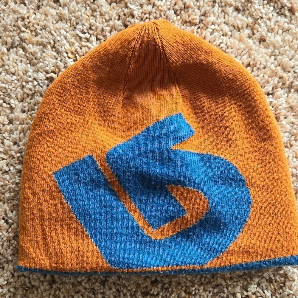Burton reversible beanie, youth, guc